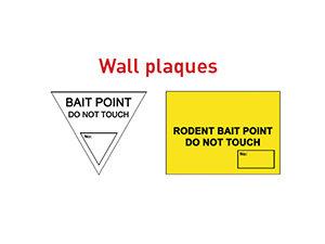 Triangular bait point plaque